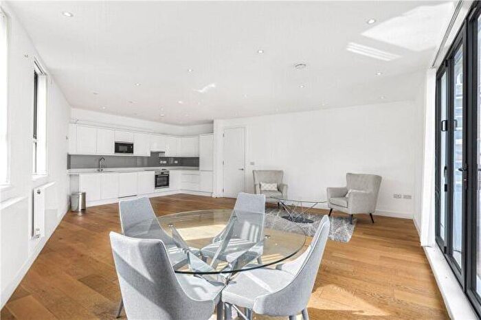 2 Bedroom Apartment For Sale In Vision House, Peerless Street, London, EC1V