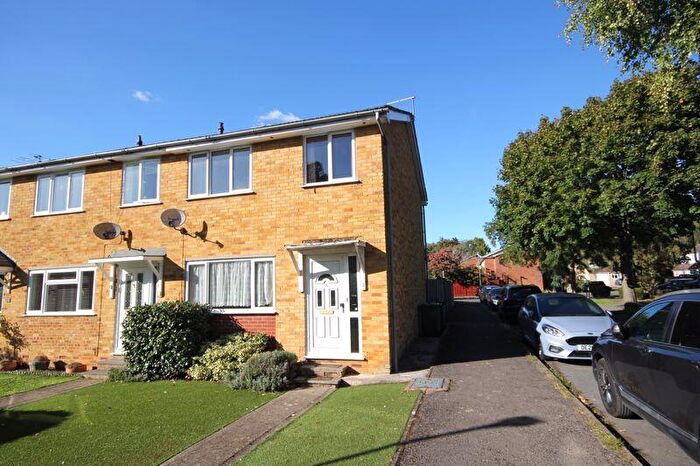 3 Bedroom End Of Terrace House For Sale In Thame, OX9