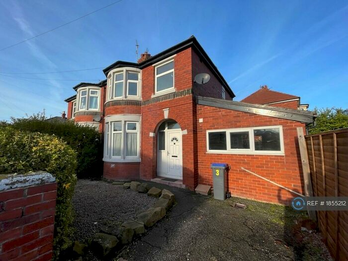3 Bedroom Semi-Detached House To Rent In Broderick Avenue, Blackpool, FY2