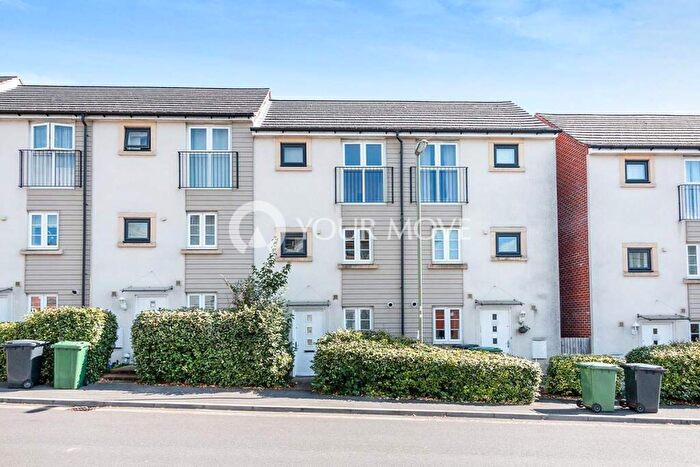 3 Bedroom Terraced House To Rent In Sinclair Drive, Basingstoke, Hampshire, RG21