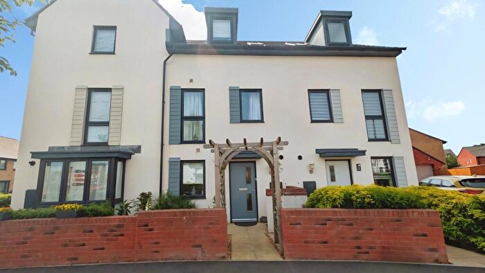 3 Bedroom Town House For Sale In Crosby Road, Yate, Bristol, BS37
