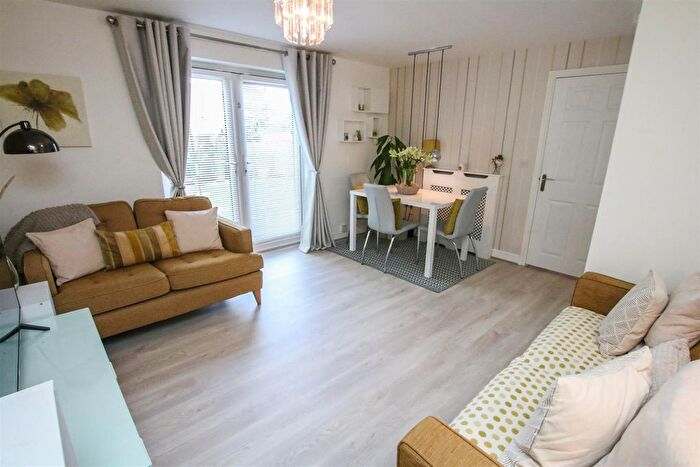 2 Bedroom End Terrace House For Sale In Aidans Close, Doncaster, DN2