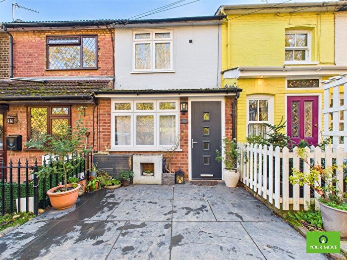 2 Bedroom Terraced House To Rent In Woodlands Road, Harold Wood, Romford, RM3