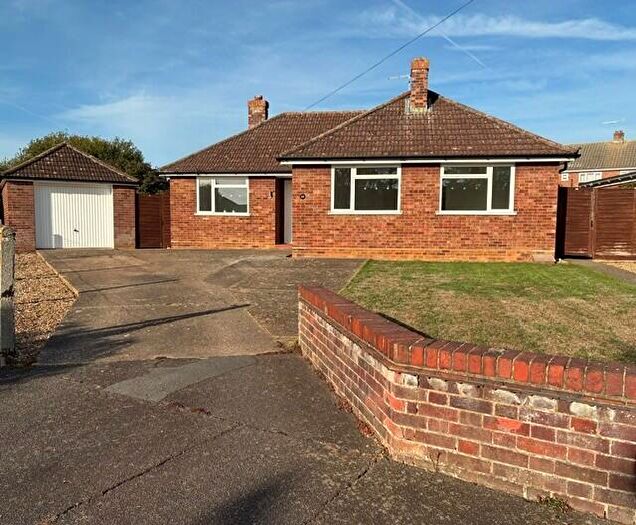 3 Bedroom Detached Bungalow For Sale In St Peters Close, Stowmarket, Suffolk, IP14