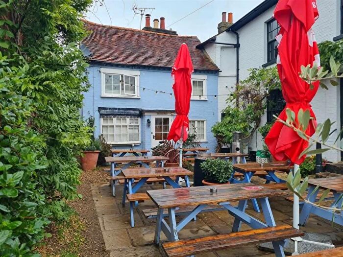 3 Bedroom Cottage For Sale In Chenies, Rickmansworth, WD3