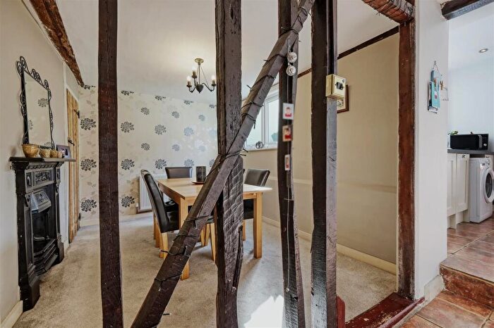 3 Bedroom Cottage For Sale In Chain Free - High Street, Puckeridge, SG11