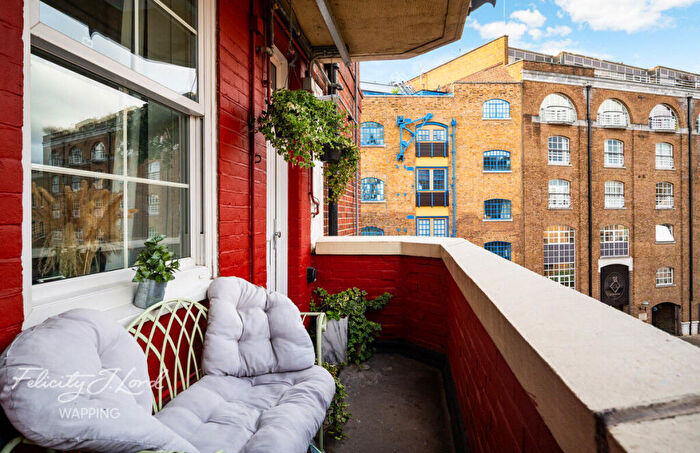 3 Bedroom Flat For Sale In St Katharines Way, London, E1