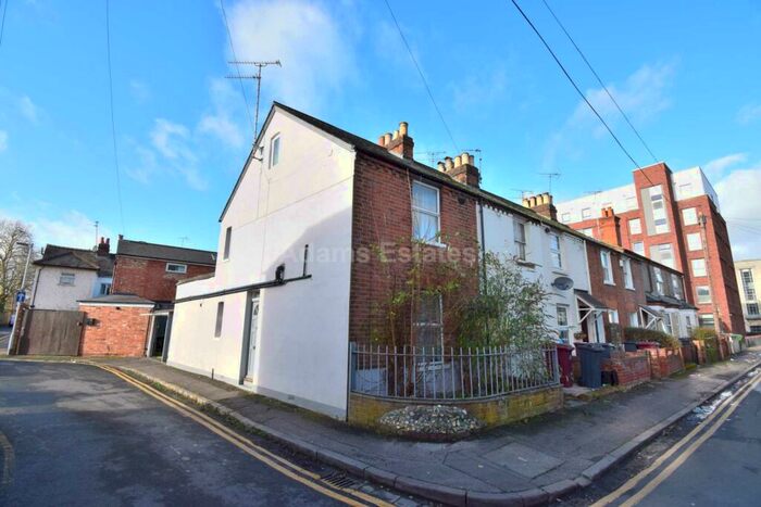 4 Bedroom End Of Terrace House To Rent In Montague Street, Reading, RG1