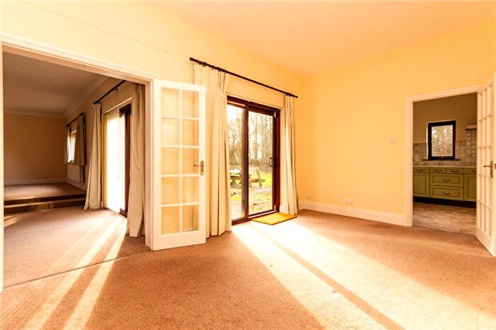 5 Bedroom Detached House To Rent In Beechwood Park, Markyate, St. Albans, AL3