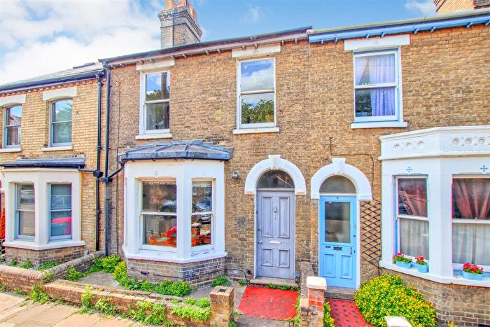 2 Bedroom Terraced House For Sale In Abbey Road, Cambridge, CB5