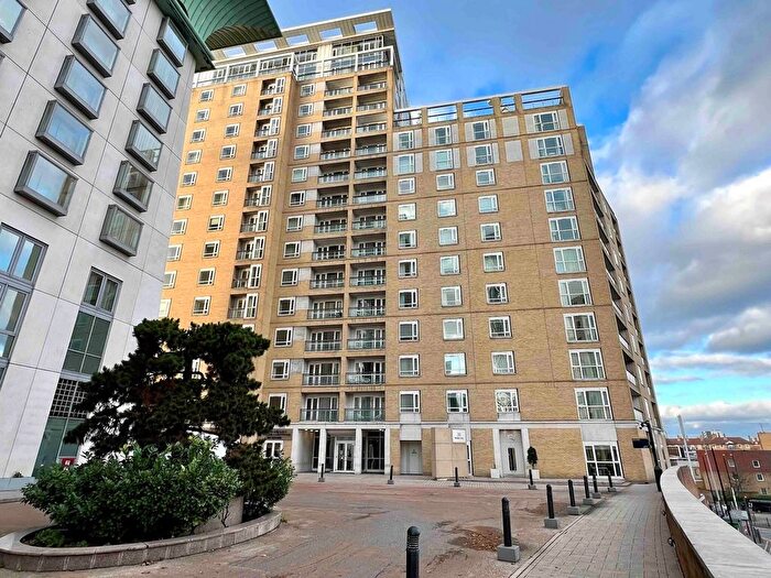 1 Bedroom Flat To Rent In Westferry Circus, Canary Wharf, E14