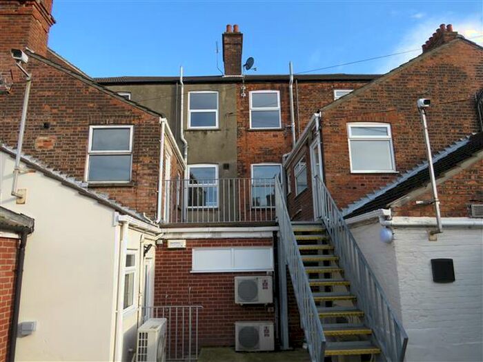 1 Bedroom Flat To Rent In High Street, Lowestoft, NR32