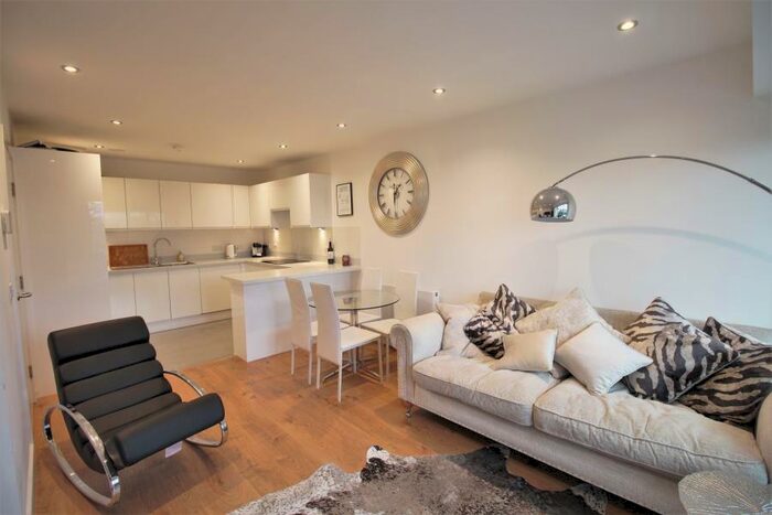 2 Bedroom Apartment To Rent In Addlestone, KT15