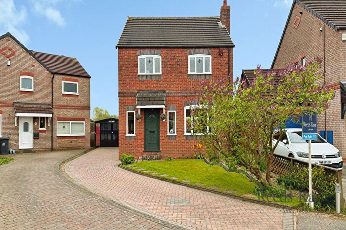 4 Bedroom Detached House For Sale In Templar Way, Selby, North Yorkshire, YO8