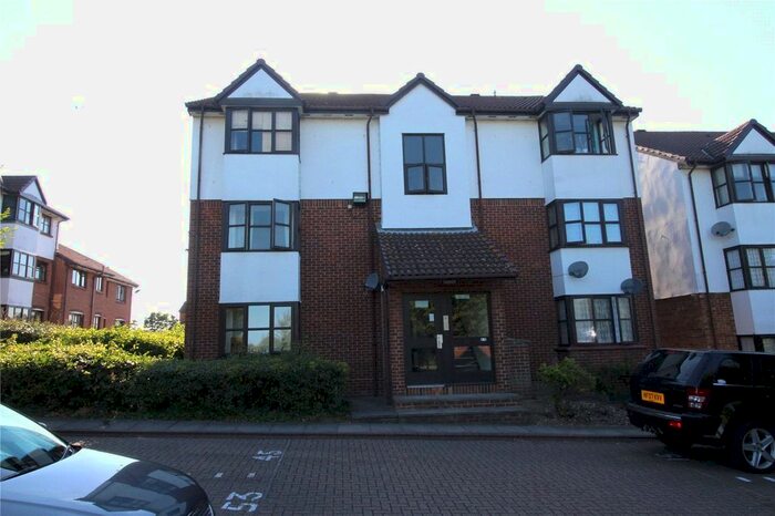 Studio To Rent In Chalice Way, Greenhithe, Kent, DA9