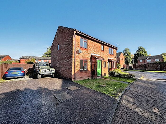 2 Bedroom Semi Detached House To Rent In Allen Close, Tiverton, EX16