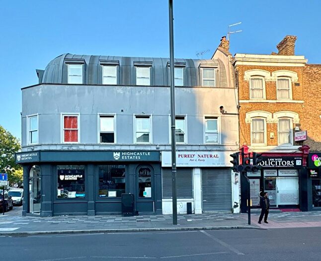 1 Bedroom Flat To Rent In The Grove, Stratford, London, E15