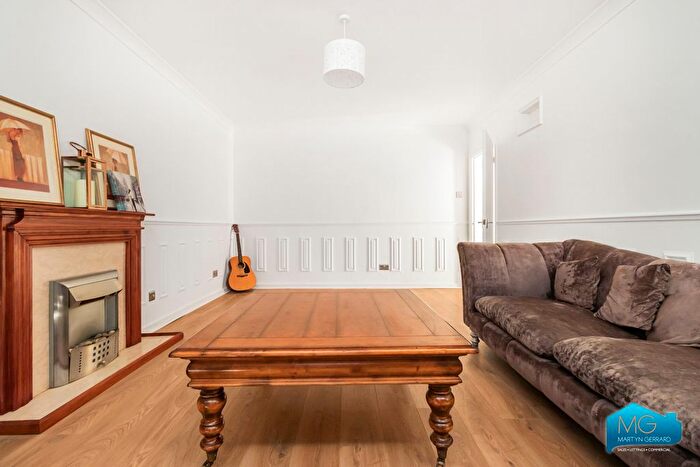 1 Bedroom Flat To Rent In Bosworth Road, Barnet, Hertfordshire, EN5