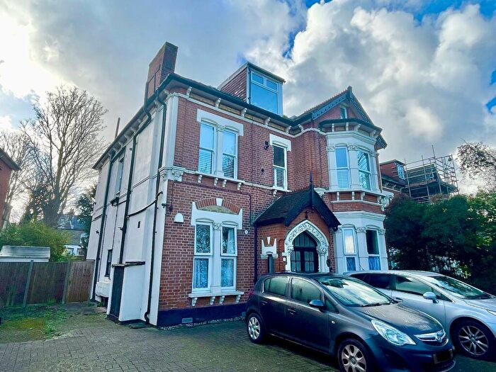 1 Bedroom Flat For Sale In Bromley Road, Beckenham, BR3