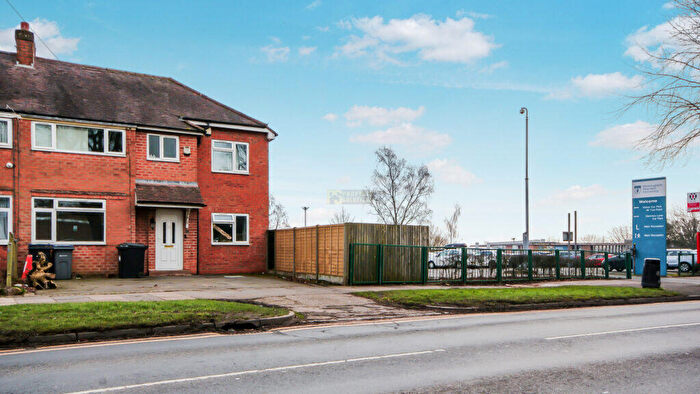 6 Bedroom Semi-Detached House To Rent In Genner Lane, Bartley Green, Birmingham, B32