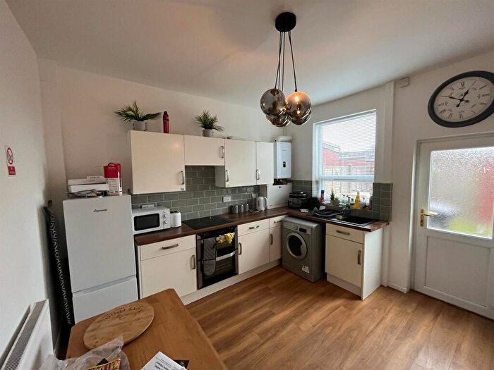 3 Bedroom Terraced House To Rent In Hatfield Road, BL1