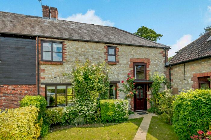 3 Bedroom Barn Conversion For Sale In Bishopstrow Court, Boreham, Warminster, Wiltshire, BA12