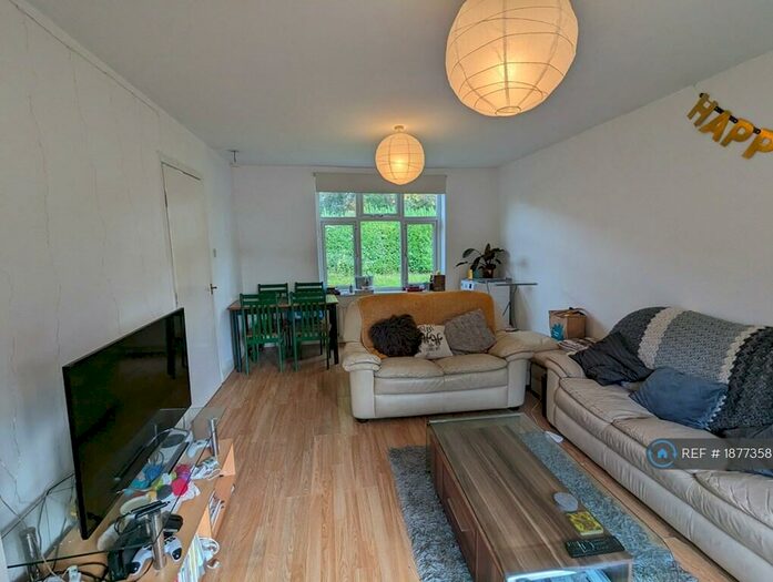 4 Bedroom Terraced House To Rent In Ash Road, Leeds, LS6