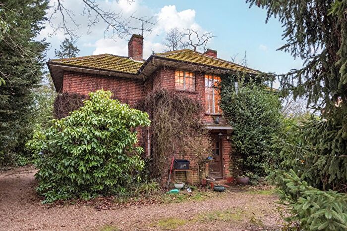 3 Bedroom Detached House For Sale In Church Lane, Wexham, Buckinghamshire, SL3