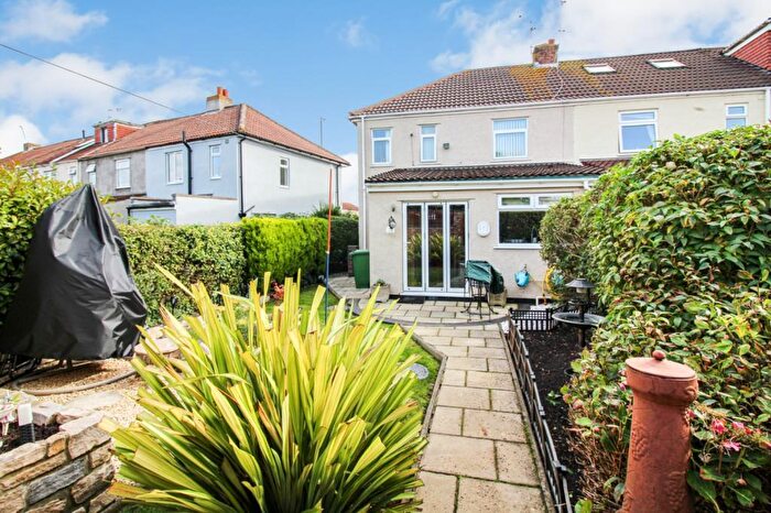 4 Bedroom Semi-Detached House To Rent In Filton Avenue, Filton, Bristol, Gloucestershire, BS34