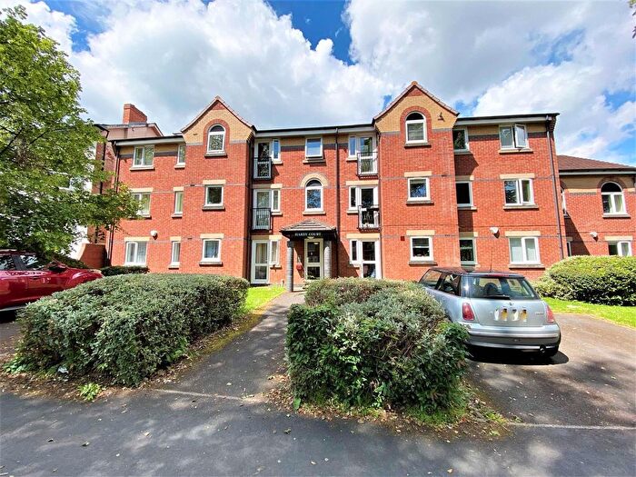 2 Bedroom Flat For Sale In Hardy Court, Trafalgar Road, Moseley, Birmingham, B13