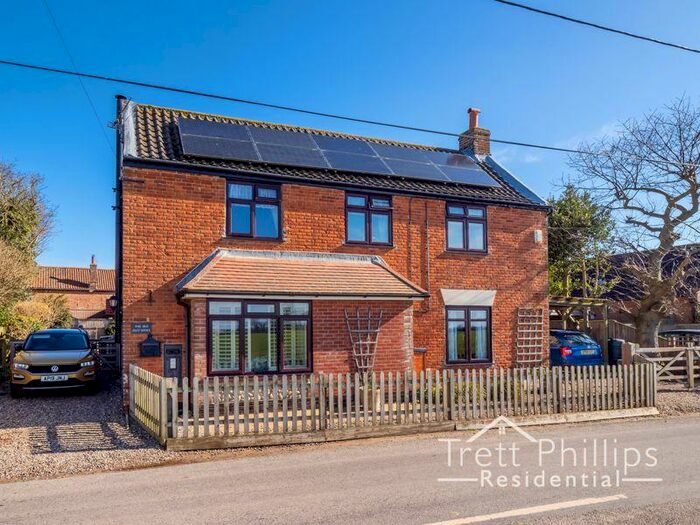 3 Bedroom Detached House For Sale In Whimpwell Green, Happisburgh, NR12