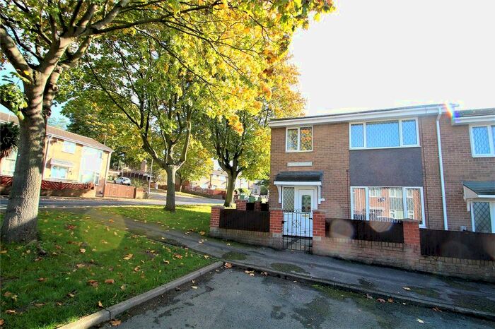 3 Bedroom End Of Terrace House To Rent In Grove Avenue, Pontefract, West Yorkshire, WF8