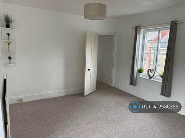 3 Bedroom Flat To Rent In Bridge Street, Knighton, LD7