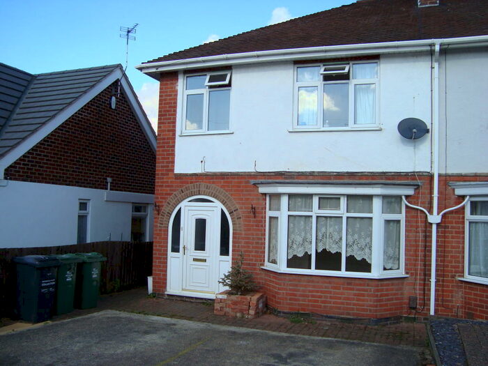 3 Bedroom Semi-Detached House To Rent In Knightthorpe Road, Loughborough, LE11