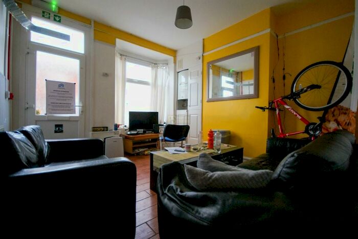 6 Bedroom Terraced House To Rent In Alton Road, Selly Oak - Student Property, B29