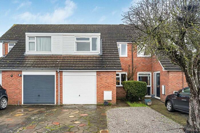 3 Bedroom Terraced House For Sale In Marston Road, Thame, OX9