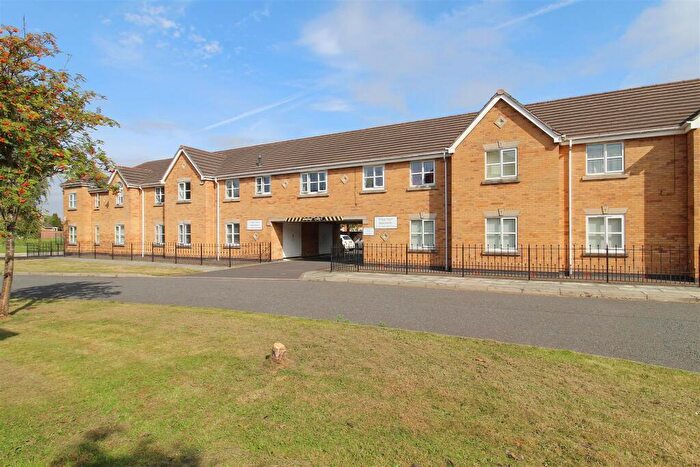 2 Bedroom Flat To Rent In Dapple Heath Avenue, Melling, Liverpool, L31