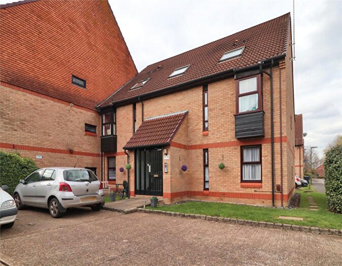 1 Bedroom Flat For Sale In Trenance, Woking, Surrey, GU21