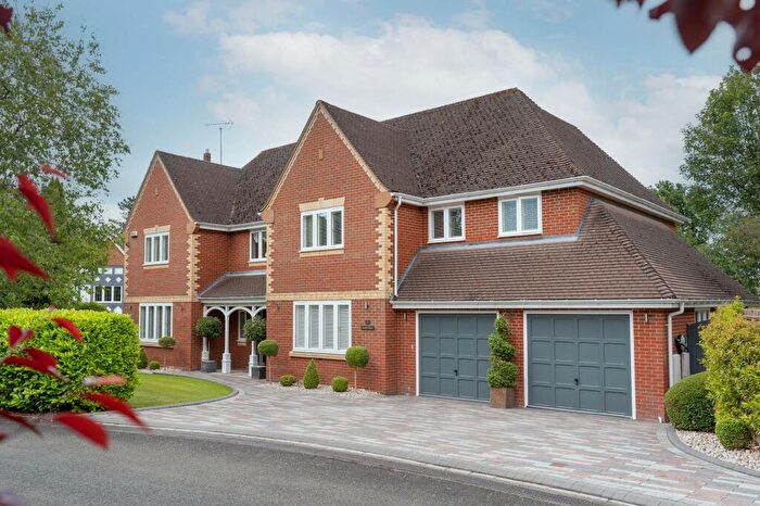 5 Bedroom Detached House For Sale In Greenhurst Drive, Barnt Green, B45