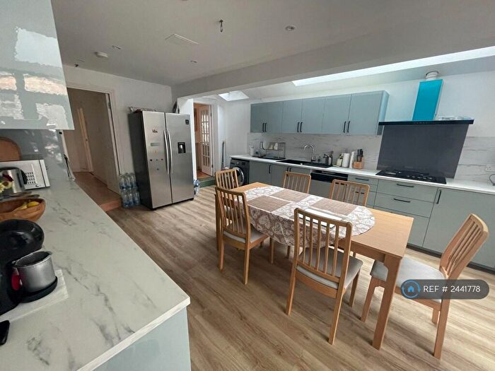 5 Bedroom Terraced House To Rent In Stock Street, London, E13