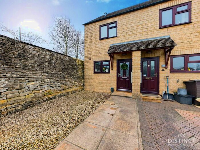 2 Bedroom End Of Terrace House For Sale In Willow End, Little Compton GL56