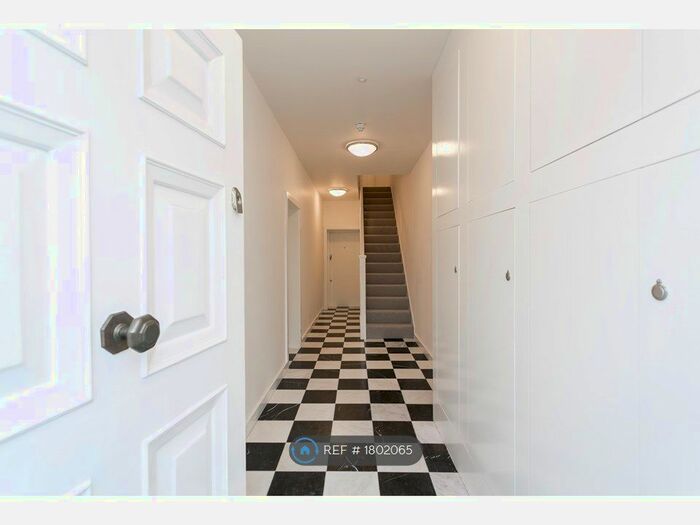 3 Bedroom Flat To Rent In London Road, Southborough, Tunbridge Wells, TN4