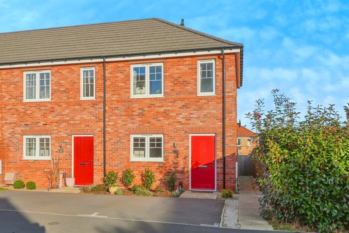 2 Bedroom End Of Terrace House For Sale In Ivy Way, Clipstone Village, Mansfield, NG21