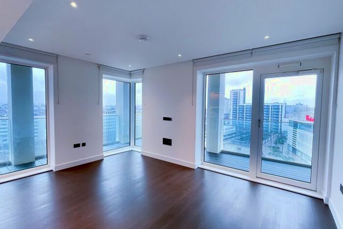 2 Bedroom Flat To Rent In White City Living, London, W12