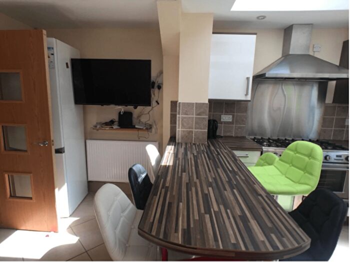 7 Bedroom Terraced House To Rent In Heeley Road, Selly Oak, Birmingham, B29