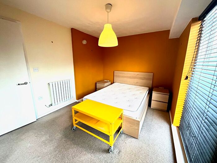 1 Bedroom Property To Rent In Saxton, Leeds, LS9