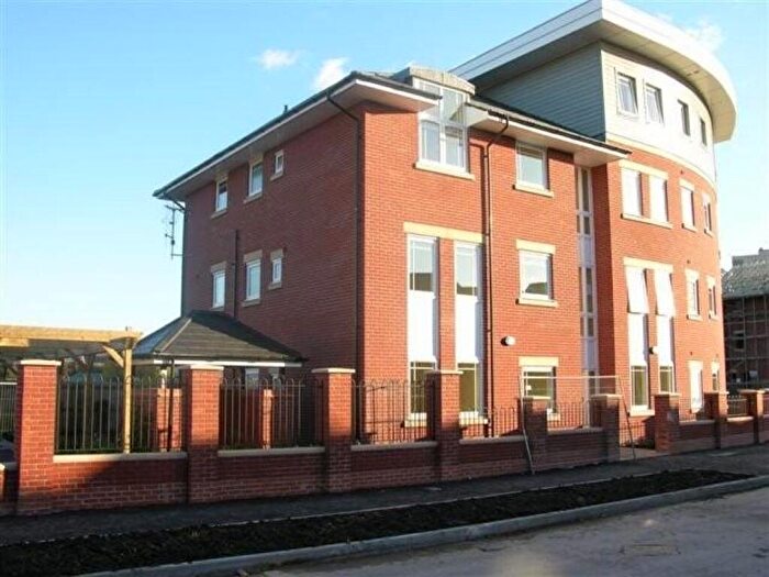 2 Bedroom Apartment To Rent In Drayton Street, Hulme. Manchester, M15