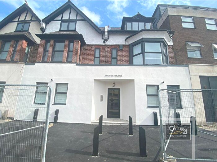 1 Bedroom Maisonette To Rent In |Ref: |, Bromley House, College Place, Southampton, SO15