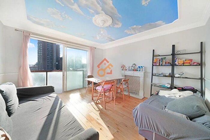 2 Bedroom Flat To Rent In Windmill House, Windmill Walk, London, SE1