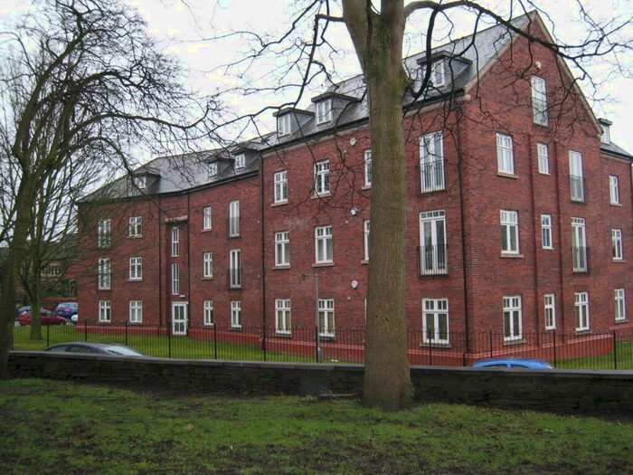 2 Bedroom Apartment To Rent In Eastgate, Macclesfield, SK10
